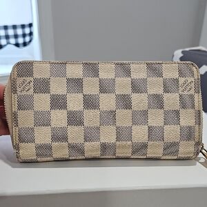 Louis Vuitton Damier Azur Cream and Gray Wallet